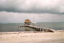 Belize: Karibik-Feeling am Strand von Caye Caulker